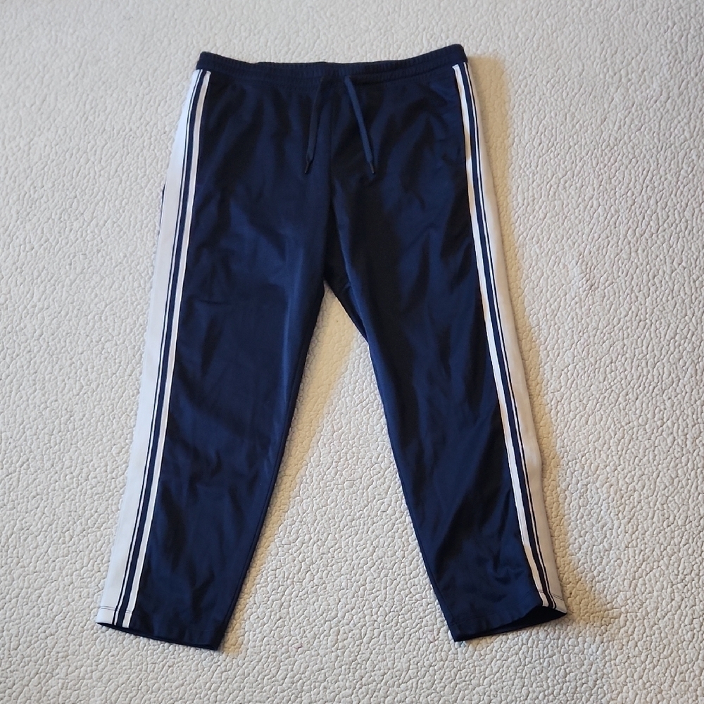 Athletic Works Activewear Cropped Varsity Stripe Semi Fitted Track Pants